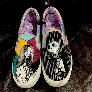 Disney Nightmare Before Christmas Low Top Slip-On Sneakers, Women’s Size 9.5